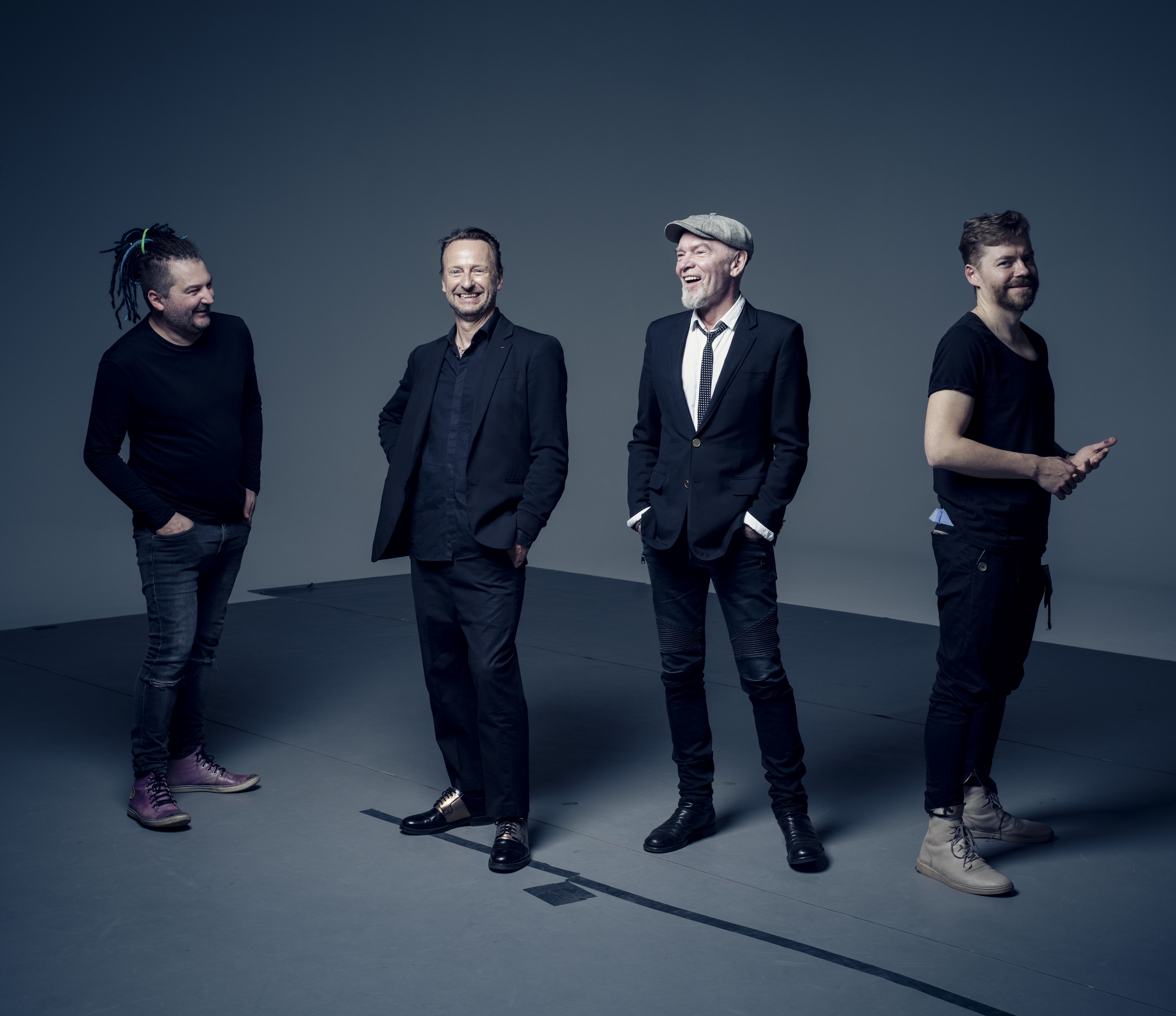 Czterech muzyków w studio. Fot. Jacek Poremba